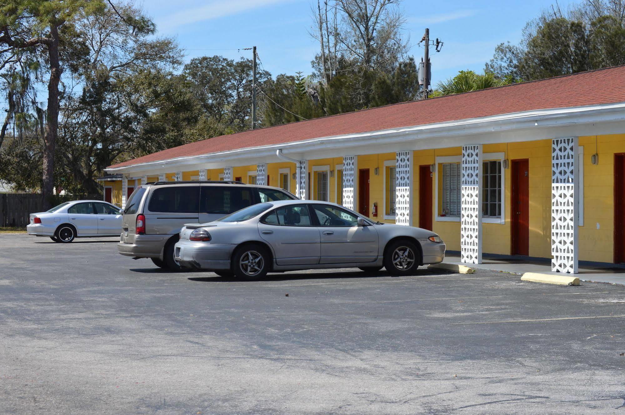 Siesta Inn Sarasota - Indian Beach Exterior photo